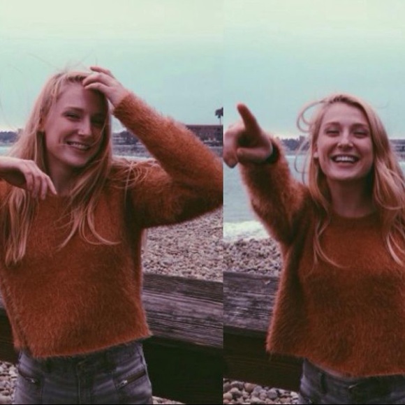 Billabong fuzzy sweater - Picture 6 of 6